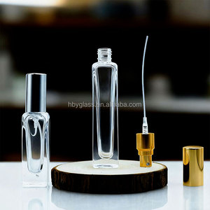 Flacon de parfum miniature personnalisable 10ml 13ml 15ml, flacon carré transparent en verre pour parfum, flacon coloré pour sérum de soin de la peau - Product Image 1