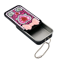 Boîte en métal rectangulaire coulissante personnalisée avec porte-clés, étui à pilules en forme de cœur orné de strass, emballage pour bonbons mentholés
