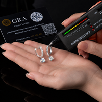 Boucles d'oreilles pendantes créoles délicates en moissanite, en argent sterling S925 plaqué or 18 carats, testées positivement au testeur de diamant, style Iced Out, bijoux fins