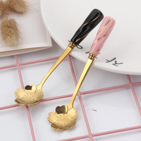 Belle poignée en céramique dessert thé petite cuillère en acier inoxydable fleur de cerisier rose fleur forme cuillère à café