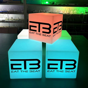 Cubo Luminoso Personalizado de 30 cm, Caja de Luz con Cambio de <span class=keywords><strong>Color</strong></span> RGB, Luces de Mesa Personalizadas para Eventos Corporativos - Product Image 2