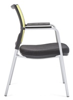 Chaise de conférence moderne GS-1773 à 4 pieds design en maille respirante en plastique avec accoudoirs en PP pour la réception des visiteurs de la salle de réunion
