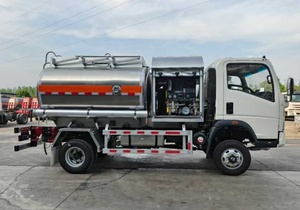 Camion-citerne à carburant Avgas 4x2 de 3000 litres personnalisé en usine, petit camion-citerne d'aviation pour aéroports d'aviation générale - Product Image 4