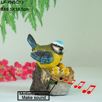 Détecteur de mouvement de jardin décoration animale statue colorée en polyrésine figurine d'oiseau en résine pour jardin cour décoration extérieure