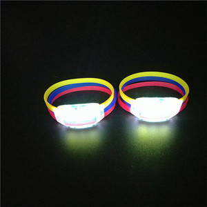 Pulsera de Silicona LED con Bandera Nacional, Precio de Fábrica, Resistente al Agua, Funciona con Batería, Gran Venta, Nueva Llegada - Product Image 4