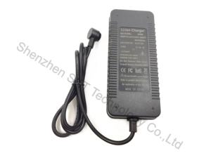 Pièces détachées pour scooter <span class=keywords><strong>électrique</strong></span> <span class=keywords><strong>Xiaomi</strong></span> <span class=keywords><strong>Chargeur</strong></span> 42V 2A pour scooter <span class=keywords><strong>électrique</strong></span> <span class=keywords><strong>Xiaomi</strong></span> 4 <span class=keywords><strong>Pro</strong></span> Adaptateur secteur Pièces de rechange Accessoires - Product Image 3