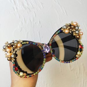 Gafas de Sol de Moda Personalizadas con Logotipo, Gafas de Sol de Lujo Extra Grandes con Diamantes de Imitación, Protección UV400, Estilo Ojo de Gato para Mujer - Product Image 1