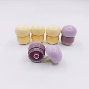 Nuevo 5ml pequeño hongo bálsamo labial labio esmalte botella encantador avellana envase cosmético - Product Image 2
