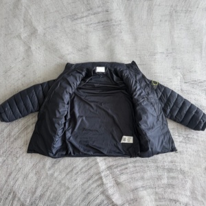 Chaqueta Acolchada Ligera Unisex con Cuello Alto, Cierre de Cremallera, Estilo Hip Hop, para Invierno, con Parche en el Brazo - Product Image 6