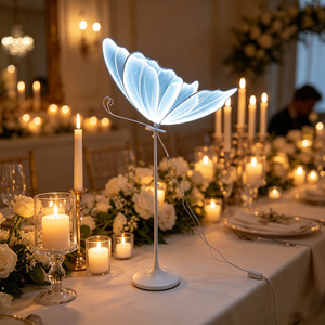 Lámpara de Pie Romántica con Mariposas LED Azules, Recargable, Luz Nocturna para Dormitorio de Niñas, Decoración Estética para el Hogar, Fiesta de Cuentos de Hadas - Product Image 1