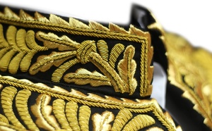 OEM Thêu Tay Nghi Lễ Áo Khoác Áo Khoác Cổ áos Và Còng Tùy Chỉnh Thiết Kế Tay Áo Pháp Vàng Dây Vai Phù Hiệu - Product Image 4