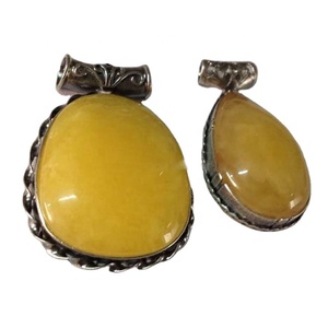 <span class=keywords><strong>Collana</strong></span> con <span class=keywords><strong>Ciondolo</strong></span> in <span class=keywords><strong>Ambra</strong></span> Naturale alla Moda - Product Image 6
