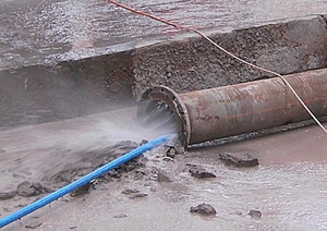 Nettoyeur à jet haute pression à eau froide pour moteur diesel, équipement <span class=keywords><strong>de</strong></span> maintenance et <span class=keywords><strong>de</strong></span> <span class=keywords><strong>nettoyage</strong></span> <span class=keywords><strong>de</strong></span> pipeline industriel 500 bars - Product Image 2