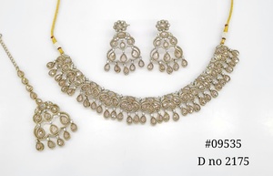 Ensemble de bijoux Mehendi 09535, collier en strass, boucles d'oreilles, tikka, bijoux ethniques pakistanais pour mariage, cadeau de fiançailles, fête de mariage - Product Image 3