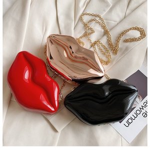 Idée cadeau Saint-Valentin originale : sac bandoulière brillant en forme de lèvres pour elle, sac à main unique pour femme - Product Image 3