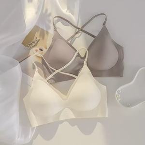 Conjunto de Lencería para Mujer con Sujetador de Copa Completa con Aros y Bordado de Talle Alto, Pantalones Casuales de Corte Ajustado, Cómodos y Ecológicos - Product Image 1