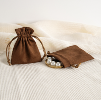 Pochette à cordon en microfibre suédée personnalisée, sac de rangement pour bijoux en suède marron, petit sac cadeau à cordon avec logo personnalisé