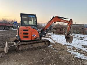 รถขุดสำหรับงานก่อสร้างที่อยู่อาศัย HITACHI ZX50U เครื่องจักรก่อสร้างที่เชื่อถือได้ รถขุดฮิตาชิ zx30u มือสอง - Product Image 3