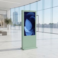 Papan Reklame Digital Luar Ruangan 2000 Nit Tahan Air dengan Kontrol Sensor Cahaya Otomatis untuk Penggunaan Luar Ruangan