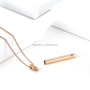 Collar de Acero Inoxidable para Mascotas, Urna para Perros, Logotipo Personalizado al por Mayor, Cristal, Diamantes de Imitación, Botella de Perfume, Colgante de Moda - Product Image 3