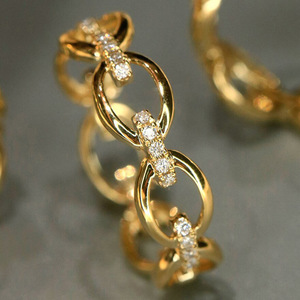 Anello Geometrico a Cerchio per Donne, Design Semplice per Uso Quotidiano - Product Image 3