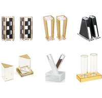 Cadeaux Judaïca personnalisés pour la Pessa'h et le Shabbat : Distributeur d'herbes et d'épices en acrylique, salière et poivrière en Lucite