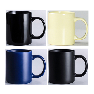 Usine en gros tasse noire tasse en céramique personnalisée colorée rose <span class=keywords><strong>bleu</strong></span> vert rouge blanc blanc Design tasse en céramique - Product Image 3