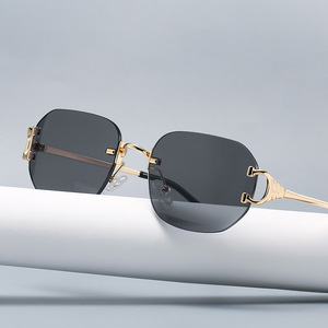 Gafas de Sol Cuadradas Modernas de Diseño con Marco Metálico Sin Montura, Protección UV400, <span class=keywords><strong>Lentes</strong></span> de Resina, Unisex, 6 Colores - Product Image 3