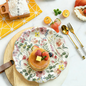 Assiettes en papier jetables à motif floral, durables, de 7 pouces de diamètre, 300g, 16 pièces par sac, pour les décorations de fête, de mariage, les dîners à la maison - Product Image 1