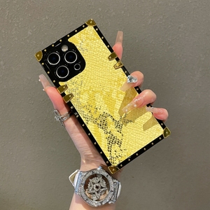 เคสกันกระแทกมีเชือกสำหรับ iPhone 11/12 Pro/ 13 Pro/ 14 Plus เคสโทรศัพท์หนังงูสำหรับ iPhone 15 Pro/ 16 - Product Image 1