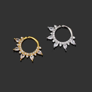 Orecchini a Perno in Zircone per Donna, Forma di Cuore, Chiusura a Vite, Anelli per Naso, Placcati in Oro, Regalo per Feste - Product Image 3