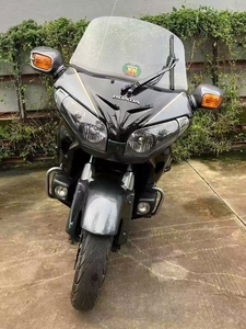 สำหรับรถมอเตอร์ไซค์ Gold Wing 1800 ซีซี เครื่องยนต์แบบ Flat-Six ระบบเกียร์ DCT 7 สปีด พร้อมกระเป๋าเดิน<span class=keywords><strong>ท</strong></span>างขนาด 61 ลิตร สำหรับการเดินทางสุดหรูใน<span class=keywords><strong>ญี่ปุ่น</strong></span> - Product Image 2