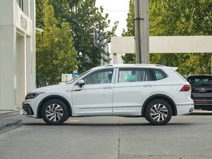 <span class=keywords><strong>Tiguan</strong></span> L PHEV 2023 430PHEV SUV <span class=keywords><strong>Híbrido</strong></span> Enchufable Premium al Mejor <span class=keywords><strong>Precio</strong></span> - Product Image 2