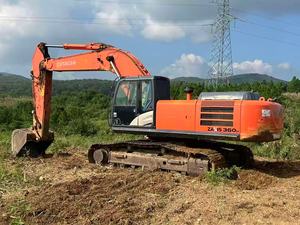 Excavadora de cadenas de servicio pesado Hitachi ZX360H-5G de 36 toneladas con motor Isuzu, brazo reforzado para trituración de rocas en canteras y cucharón de 1.6m de capacidad. - Product Image 1