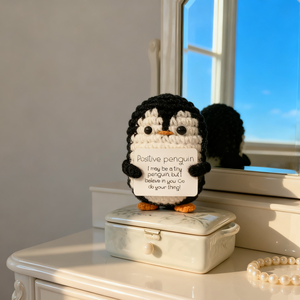Jouets en crochet faits main polyvalents transfrontaliers 2025 (cadeau de fête) et pingouin (accessoire de voyage) avec message d'encouragement pour les événements - Product Image 6