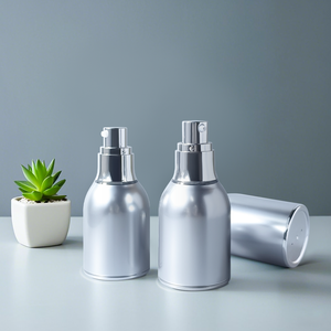 Soldes Exceptionnelles : Flacons Cosmétiques de Luxe <span class=keywords><strong>en</strong></span> Acrylique de 30 ml, Argentés, avec Pompe Airless, pour Crème, Lotion, Sérum – Idéaux pour le Visage et les Voyages, Rechargeables - Product Image 5