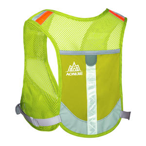 <span class=keywords><strong>Sac</strong></span> à dos de course à pied <span class=keywords><strong>AONIJIE</strong></span> E884 personnalisé en gros, <span class=keywords><strong>sac</strong></span> à dos d'hydratation pour la randonnée et le cyclisme, <span class=keywords><strong>sac</strong></span> à dos d'hydratation de 5 L avec poche à eau - Product Image 1