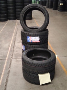 Pneu routier 245/45R19, confort silencieux, pneu radial toutes saisons pour voiture de luxe, SUV familial, <span class=keywords><strong>prix</strong></span> de gros - Product Image 6