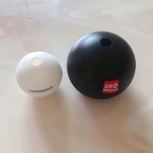 Moldes de Silicona Reutilizables y Ecológicos de 2.5 Pulgadas para Hacer Esferas de Hielo con Logotipo Personalizado, para Whisky y Cócteles - Product Image 4