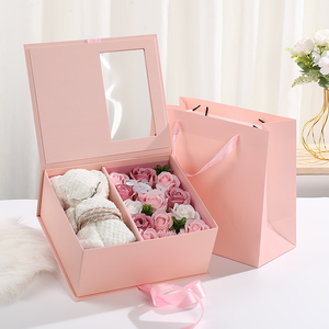 Boîte à rouge à lèvres et parfum personnalisée avec logo, design rose, carrée, romantique, en carton, avec demi-fenêtre transparente, écologique, pour la Saint-Valentin, la fête des mères - Product Image 4
