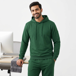Conjunto Deportivo Personalizado de Felpa Gruesa 100% Algodón para Invierno, Sudadera con Capucha Unisex y Pantalones Deportivos - Product Image 1