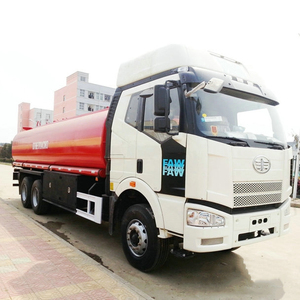 Camion-citerne FAW 6x6 20000L pour le ravitaillement en carburant, FAW J6 20 000 litres avec distributeur et tuyau de 18m pour le transport de diesel/essence - Product Image 1