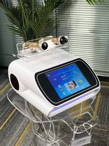 Résultats de qualité spa à domicile : l'instrument de contouring des yeux Quantum de luxe pour une gestion du contour pendant 50 minutes - Product Image 4