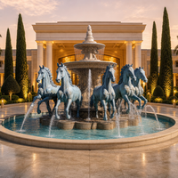 Hotel Plaza Landschaftsprojekt Großer Outdoor-Marmorbrunnen mit 4 Bronze-Pferdestatuen Wasserspiel