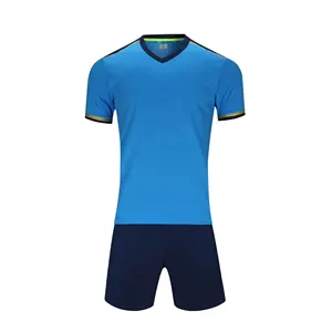 2024 Groothandel Stof Voor Voetbal Uniform Voetbal Jersey Unisex Stijl Voetbal Uniformen Custom Voetbal Kleding