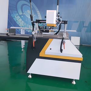 Fraiseuse à <span class=keywords><strong>broche</strong></span> contrôlée par PLC haute vitesse avec fonction de copie et de verrouillage des trous/fentes pour le traitement des fenêtres/portes en PVC/UPVC/aluminium - Product Image 2