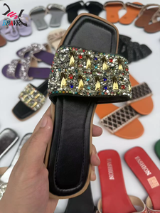 Tongs décontractées pour femmes, style tropical, avec perles et diamants, semelle en PU/PVC, tendance, en stock, vente chaude - Product Image 5