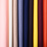 Tissu popeline en polyester et coton 90/10 en gros pour chemises scolaires, uniformes d'étudiants et vêtements de travail