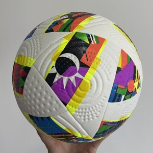 Ballon de football en cuir sans couture personnalisé taille <span class=keywords><strong>5</strong></span>, modèle 2026, populaire dans le monde entier, laminé et durable - Product Image 6