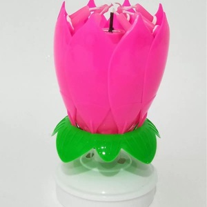 Vela Musical Giratoria con Forma de Loto para Fiestas y Año Nuevo, Hecha a Mano y Ecológica, Venta al Por Mayor - Product Image 3